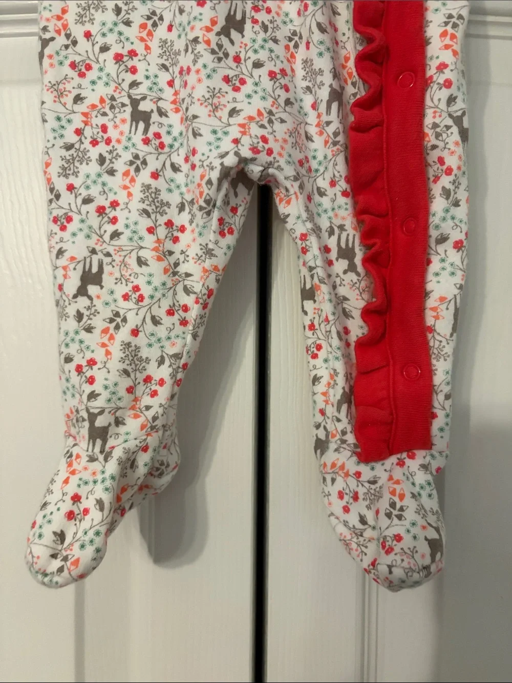 Gymboree Adorable Floral Deer Print Footie with Red Ruffle Trim Size 0-3 Model